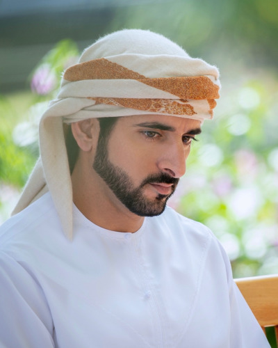 الشاعر الشيخ حمدان